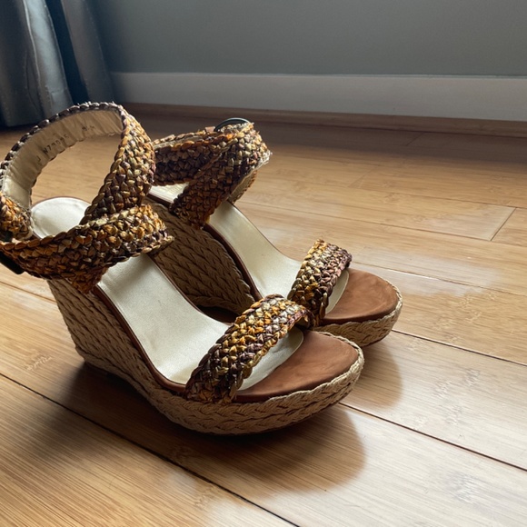 Stuart Weitzman Rafia wedges - Picture 2 of 4
